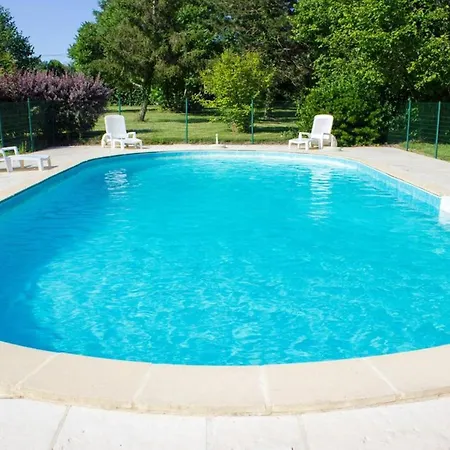 Maison Spacieuse A Avec Piscine Privee * Thénac
