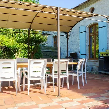 Maison Spacieuse A Avec Piscine Privee Semesterbostad