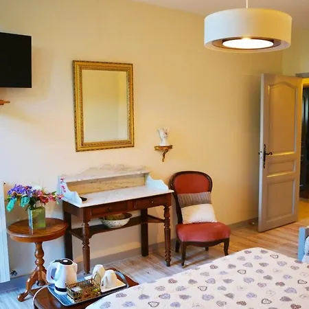 Maison Spacieuse A Avec Piscine Privee *