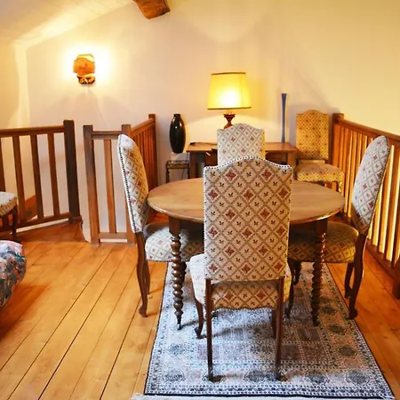 Maison Spacieuse A Avec Piscine Privee Semesterbostad Thénac