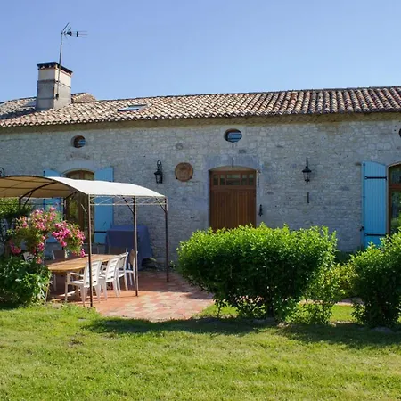 Maison Spacieuse A Avec Piscine Privee Thénac