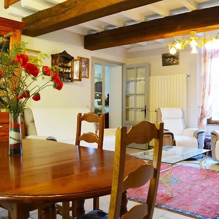 Maison Spacieuse A Avec Piscine Privee Semesterbostad