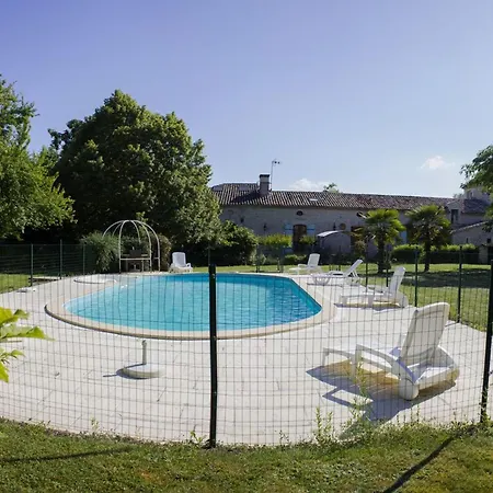 Maison Spacieuse A Avec Piscine Privee *